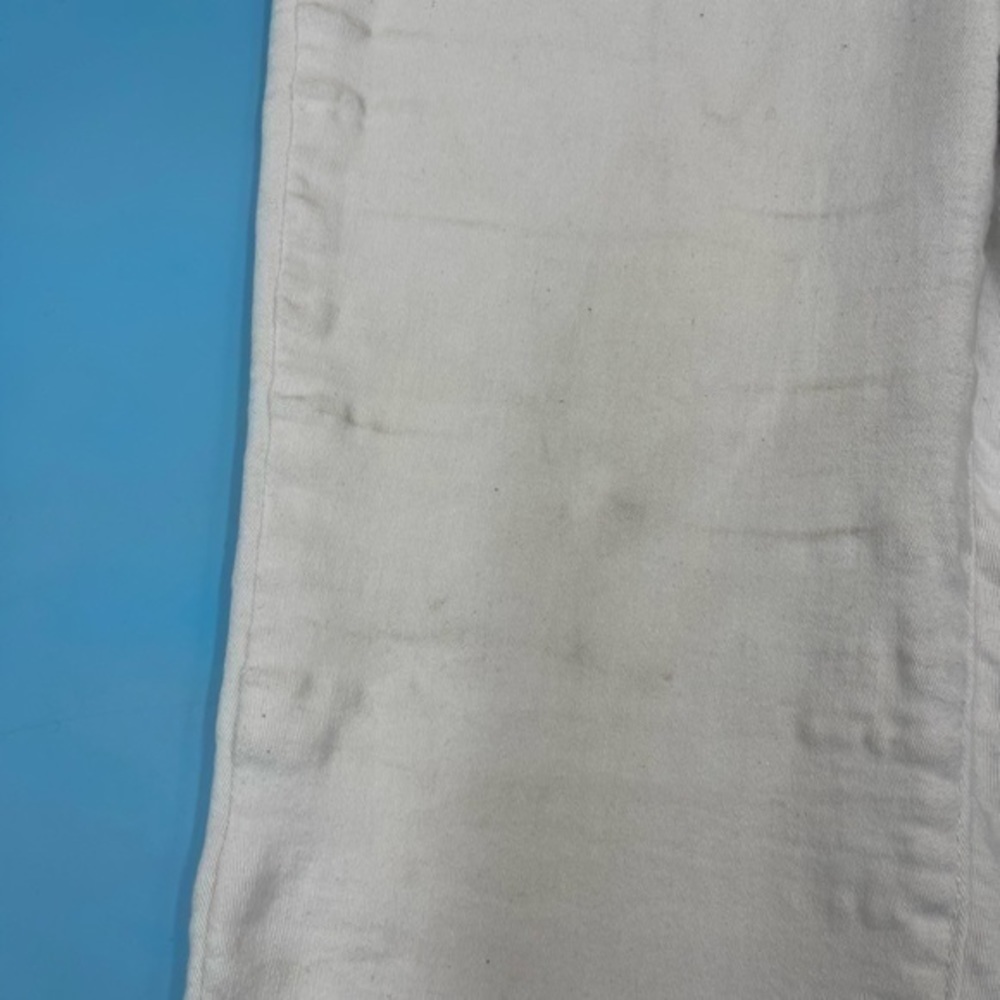 1822 Denim White Jeans - Picture 3 of 4